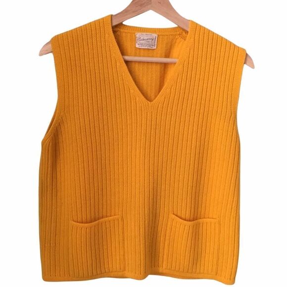 Vintage Contemporary Classics Yellow Vest with Front Pockets in One Size - Picture 1 of 7